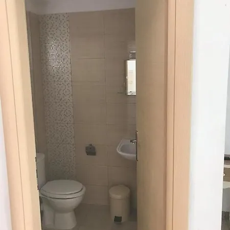 Ξενοδοχείο με διαμερίσματα Lab_rinos House